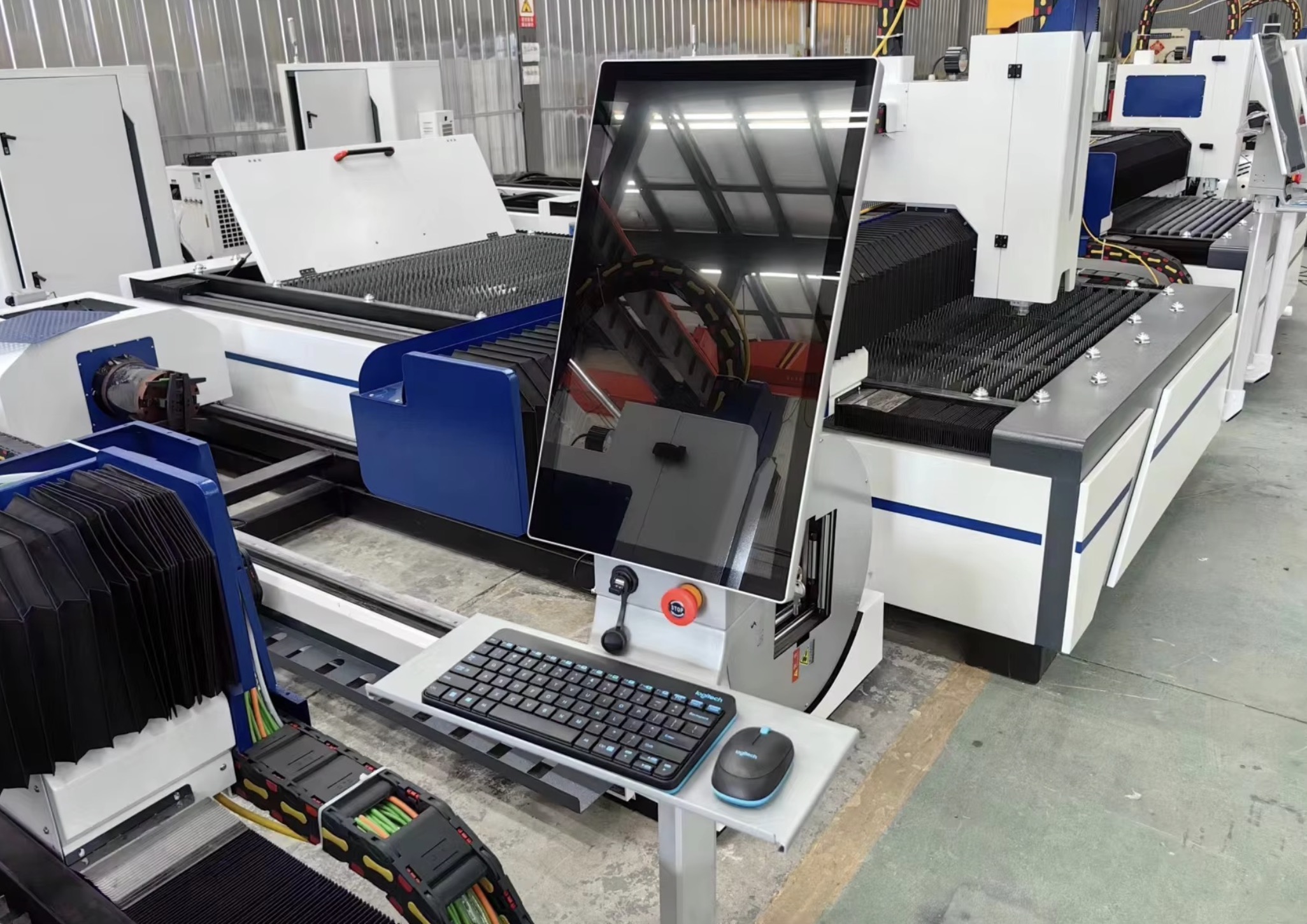 1760075676419281.png image.png